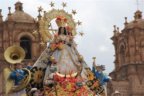  La Fiesta de la Candelaria e il suo impatto sulla vita culturale di Medellín